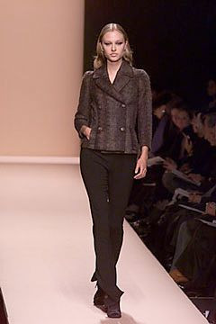 Carolina Herrera fashion show for Autumn/Winter 2000