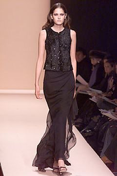 Carolina Herrera fashion show for Autumn/Winter 2000