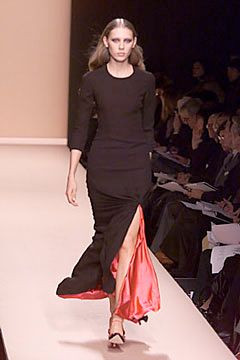 Carolina Herrera fashion show for Autumn/Winter 2000