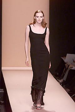 Carolina Herrera fashion show for Autumn/Winter 2000