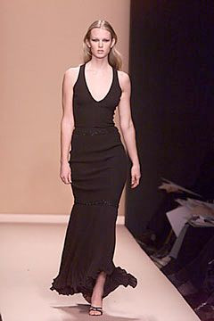 Carolina Herrera fashion show for Autumn/Winter 2000