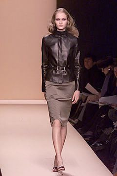 Carolina Herrera fashion show for Autumn/Winter 2000