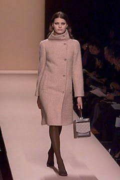 Carolina Herrera fashion show for Autumn/Winter 2000