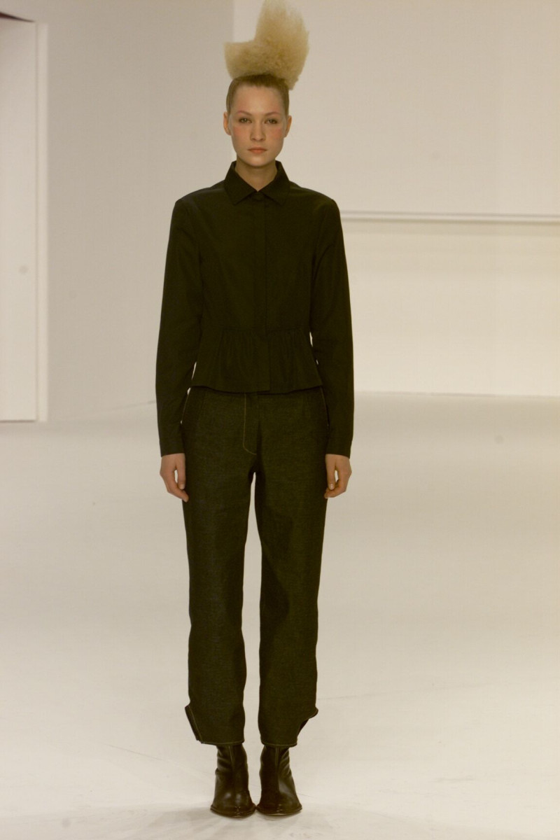 Hussein Chalayan fashion show for Autumn/Winter 2000