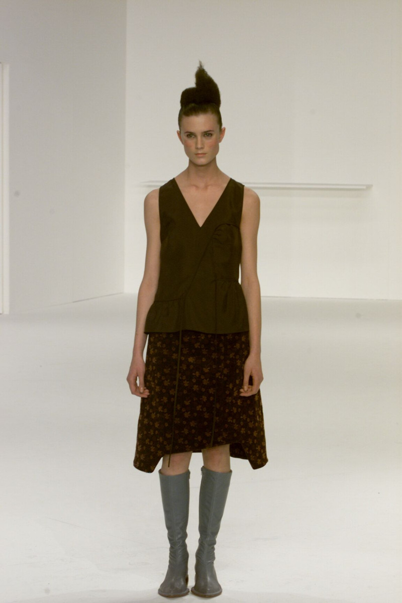 Hussein Chalayan fashion show for Autumn/Winter 2000