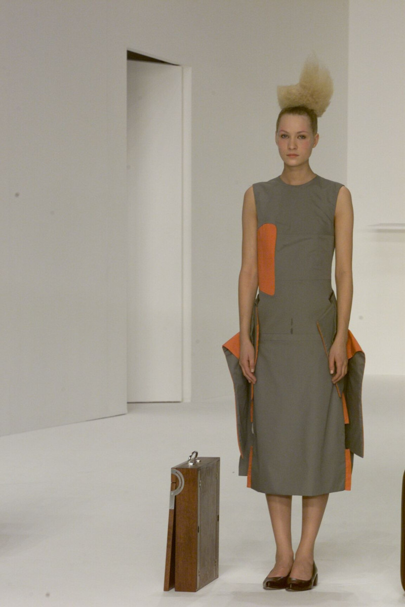 Hussein Chalayan fashion show for Autumn/Winter 2000