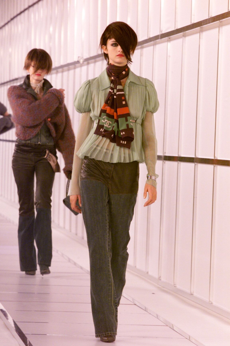 Chanel fashion show for Autumn/Winter 2000