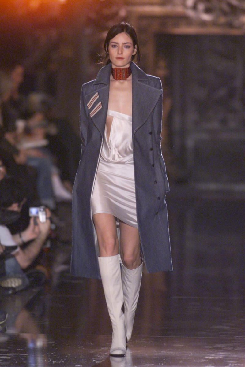 Chloe fashion show for Autumn/Winter 2000