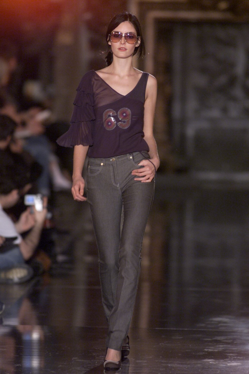 Chloe fashion show for Autumn/Winter 2000