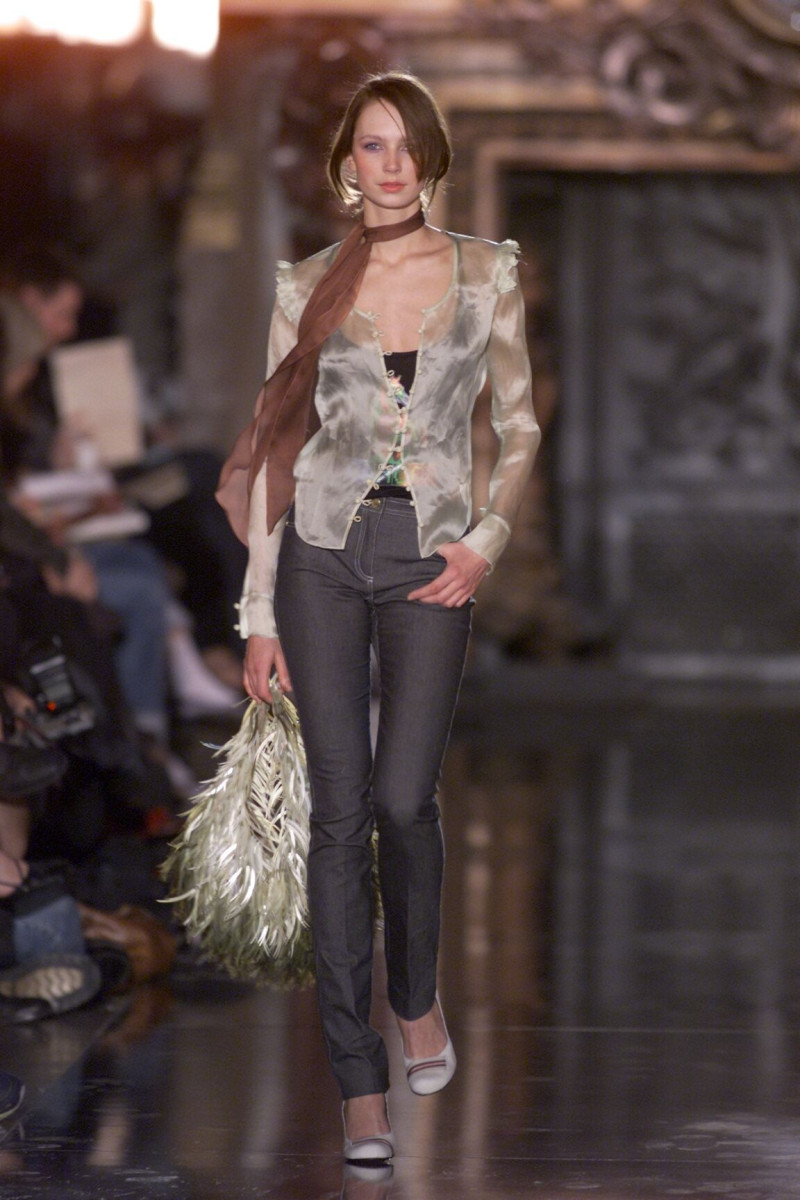 Chloe fashion show for Autumn/Winter 2000