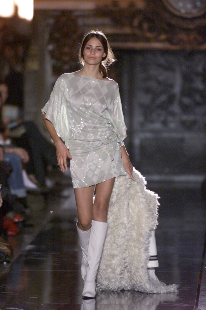 Chloe fashion show for Autumn/Winter 2000