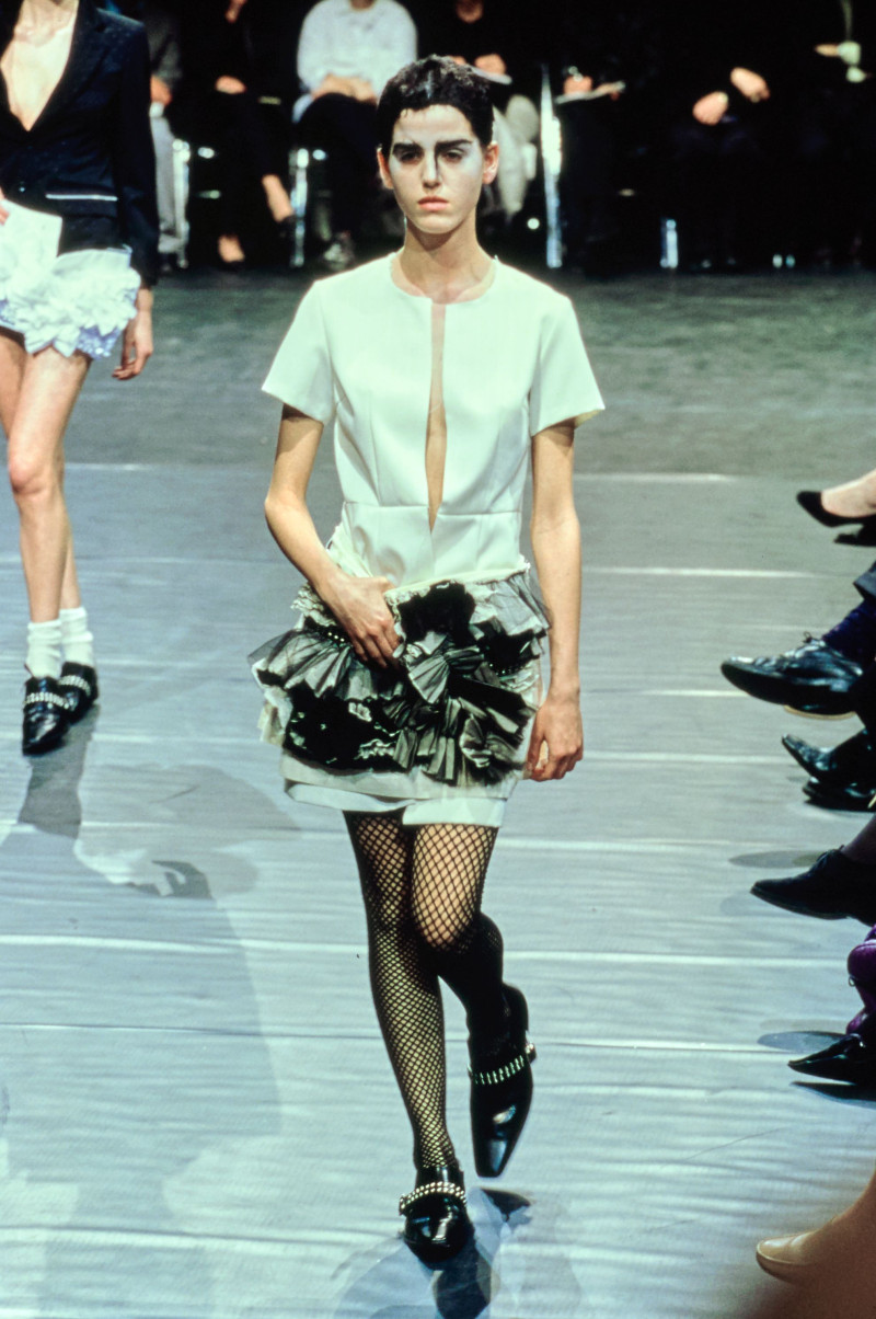 Comme des Garçons fashion show for Autumn/Winter 2000