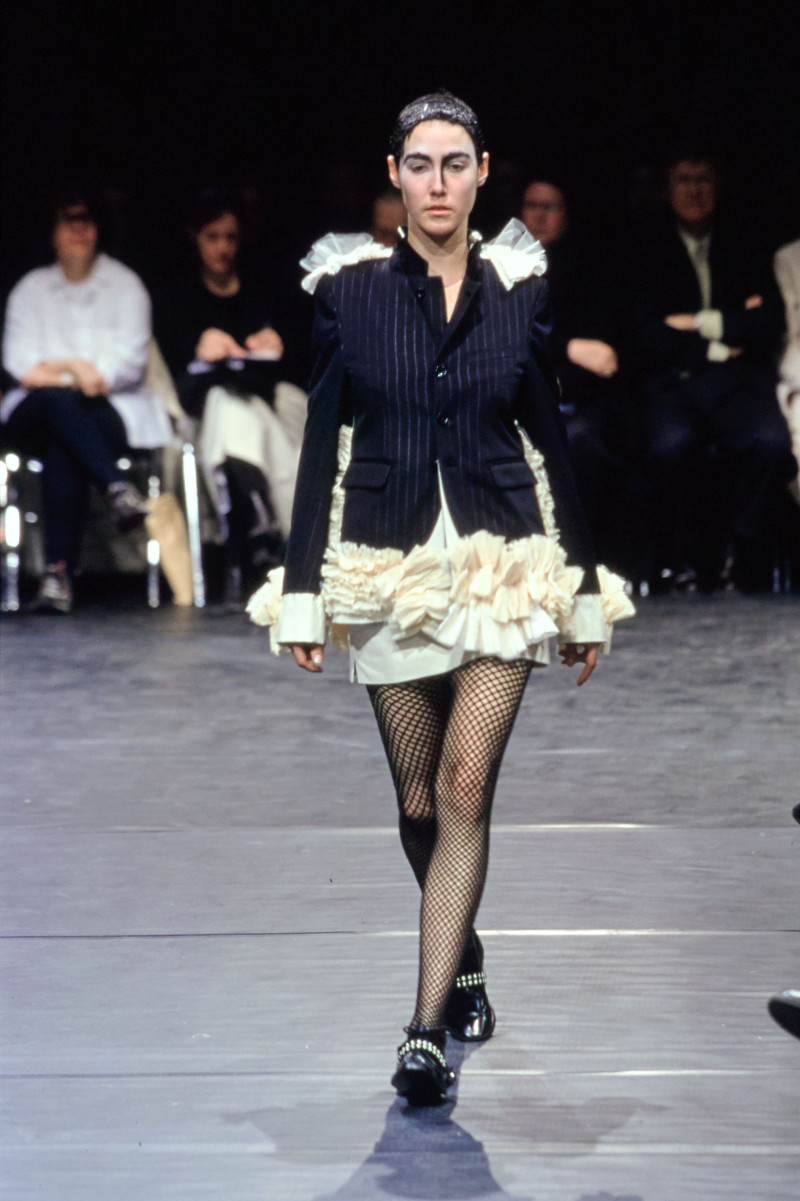 Comme des Garçons fashion show for Autumn/Winter 2000
