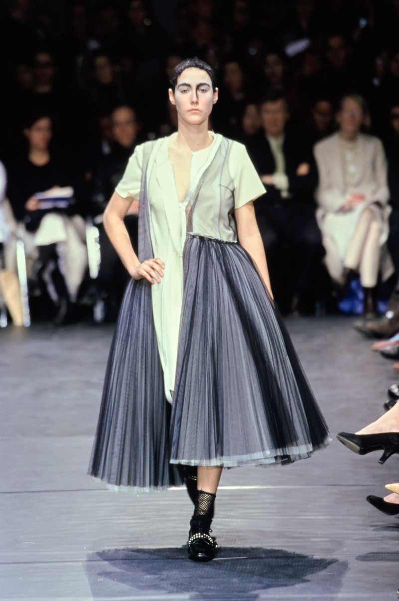 Comme des Garçons fashion show for Autumn/Winter 2000