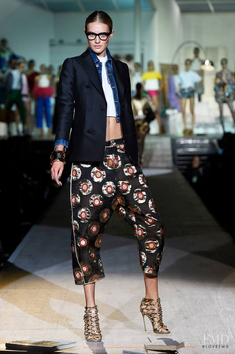 Sanne Vloet featured in  the DSquared2 fashion show for Spring/Summer 2015
