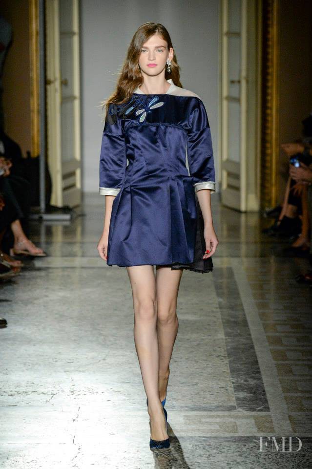 Anka Kuryndina featured in  the Aquilano.Rimondi fashion show for Spring/Summer 2015