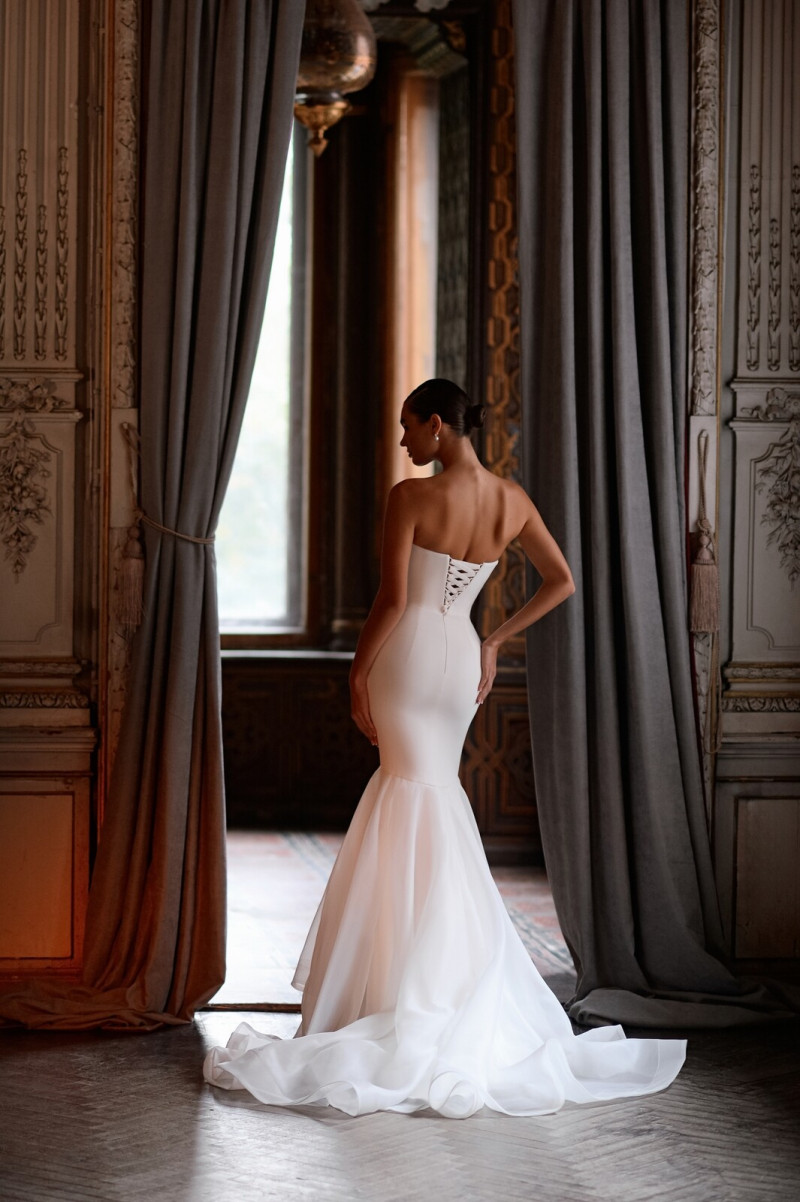 Alexandra Pletnyova featured in  the Belfaso catalogue for Summer 2025