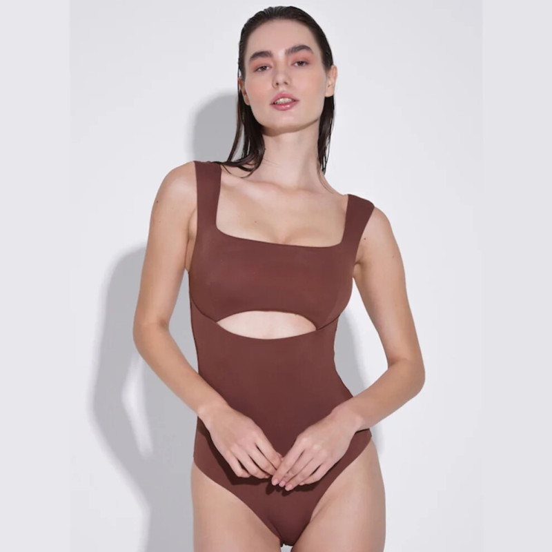 Alexandra Pletnyova featured in  the Saude Istanbul catalogue for Summer 2022