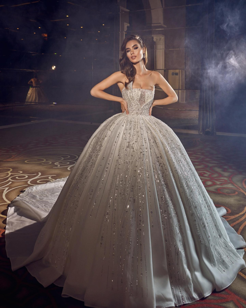 White Art Bridal lookbook for Winter 2022
