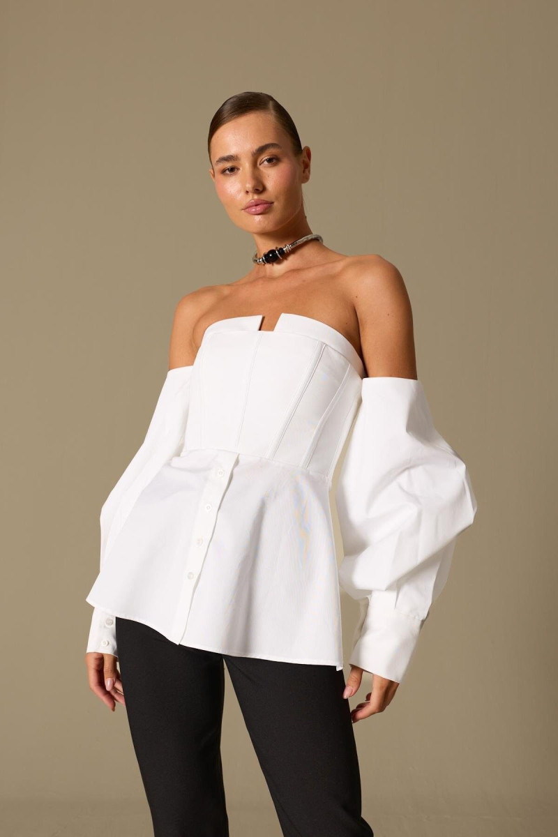 Alexandra Pletnyova featured in  the Nok Istanbul lookbook for Autumn/Winter 2026