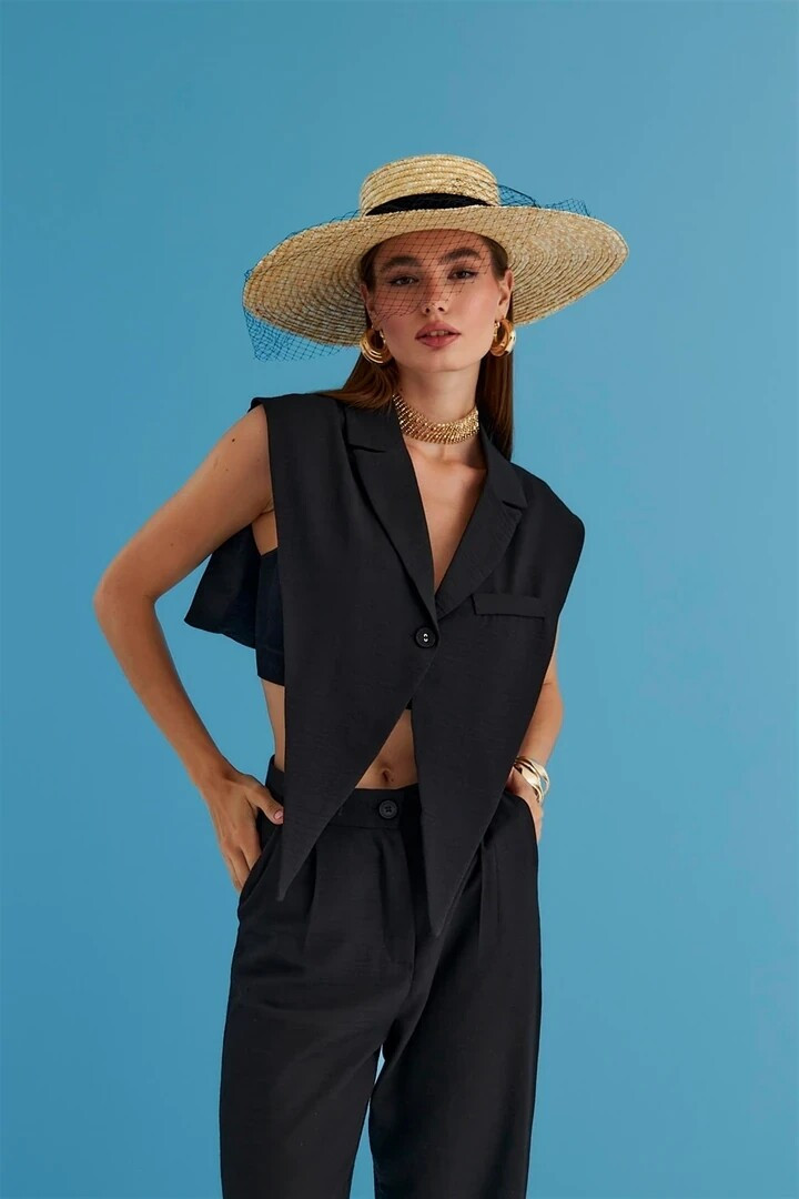Alexandra Pletnyova featured in  the Tuba Butik catalogue for Spring/Summer 2024