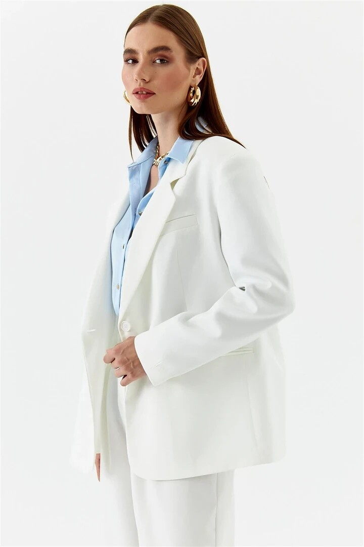 Alexandra Pletnyova featured in  the Tuba Butik catalogue for Spring/Summer 2024
