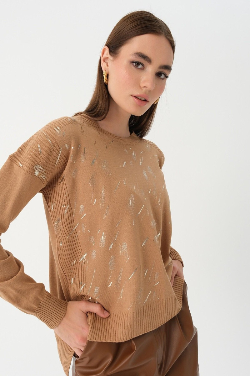 Alexandra Pletnyova featured in  the Park Hande catalogue for Autumn/Winter 2022