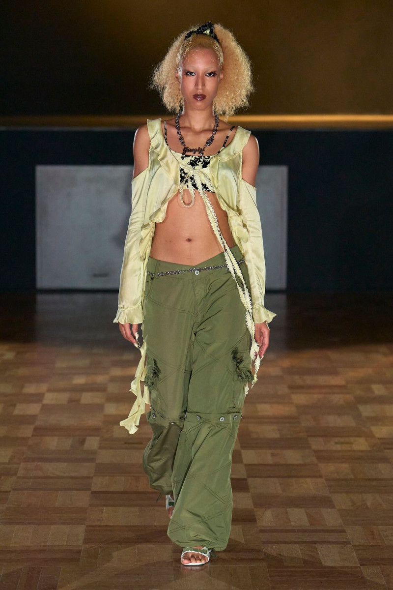 Yueqi Qi fashion show for Spring/Summer 2026