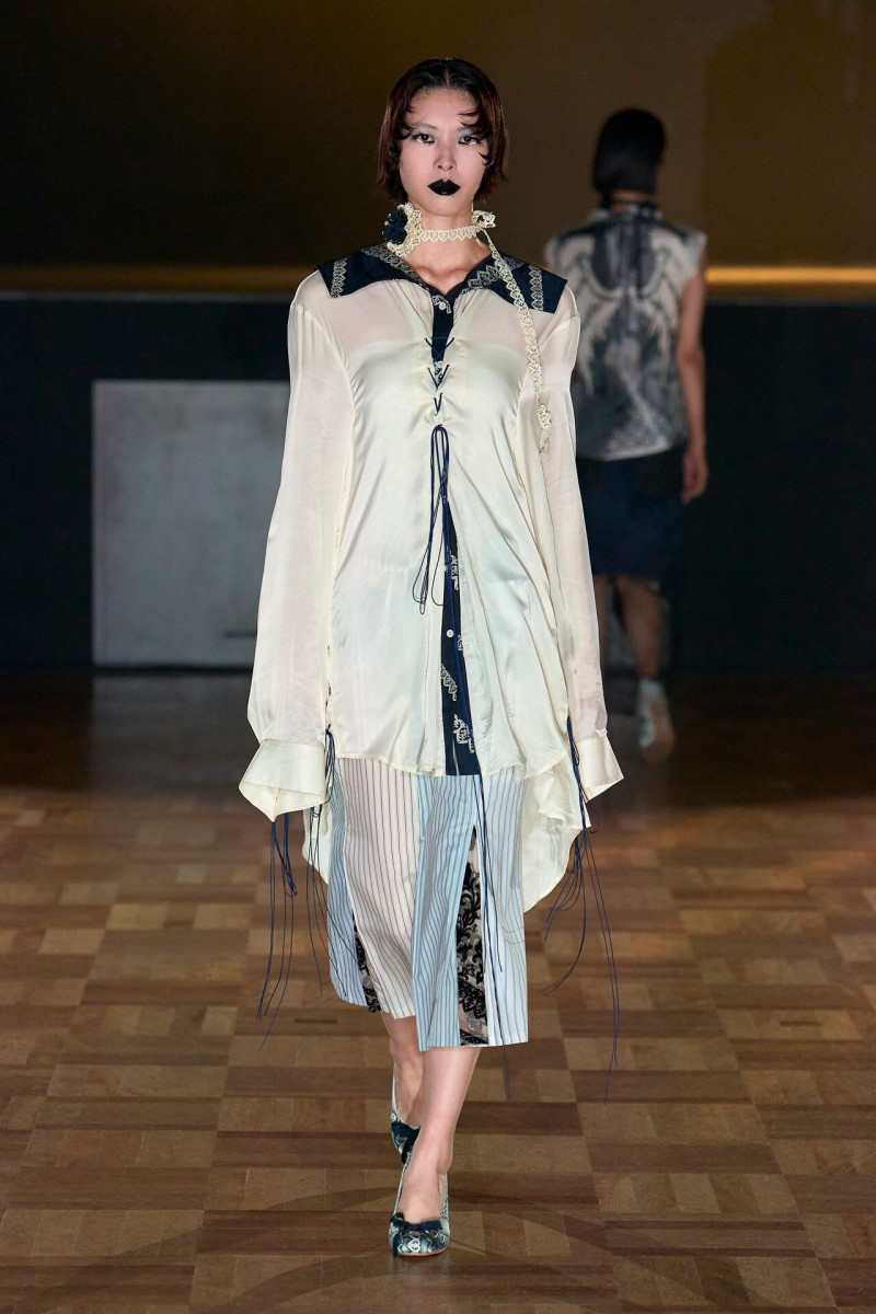 Yueqi Qi fashion show for Spring/Summer 2026
