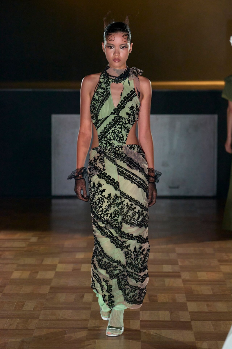 Yueqi Qi fashion show for Spring/Summer 2026