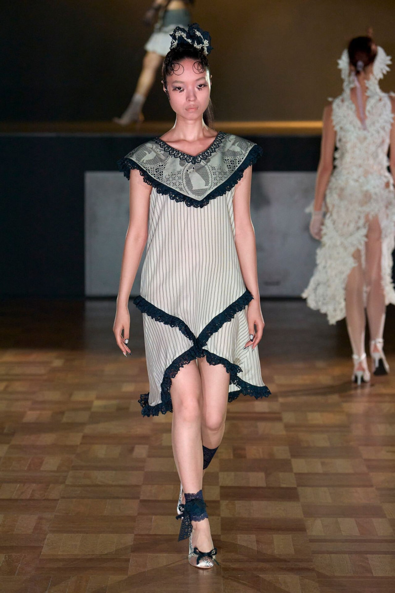 Yueqi Qi fashion show for Spring/Summer 2026