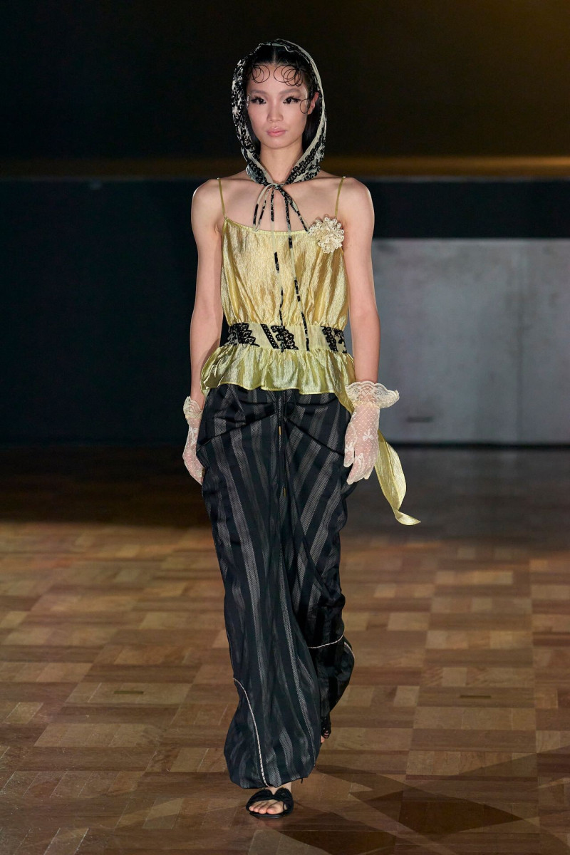 Yueqi Qi fashion show for Spring/Summer 2026