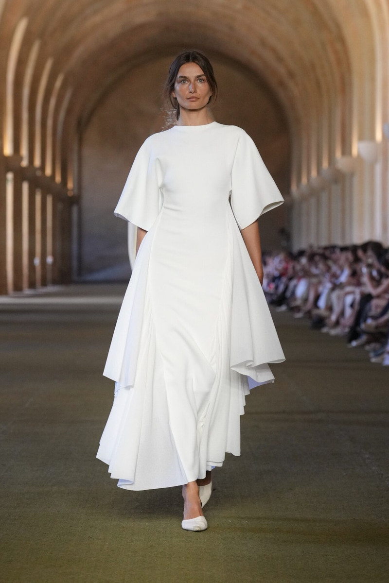 Andreea Diaconu featured in  the Jacquemus fashion show for Spring/Summer 2026