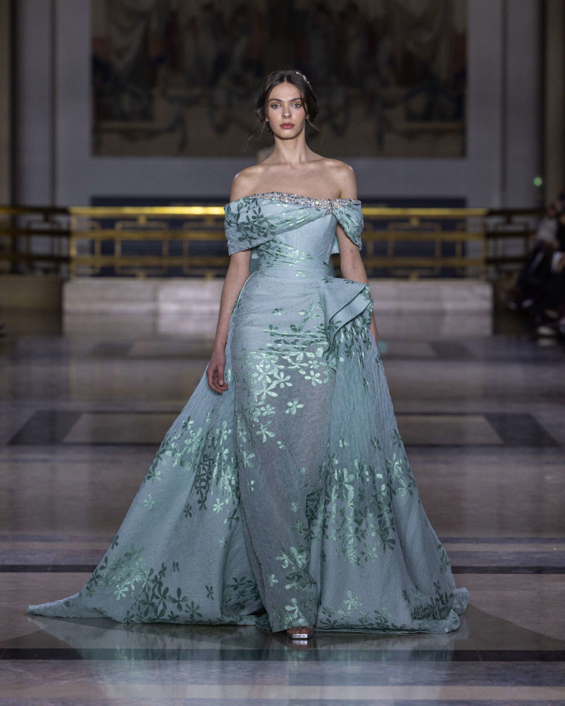 Tony Ward fashion show for Spring/Summer 2025
