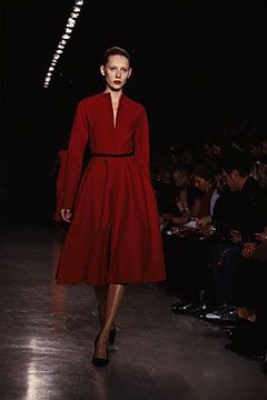 Donna Karan New York fashion show for Autumn/Winter 2000