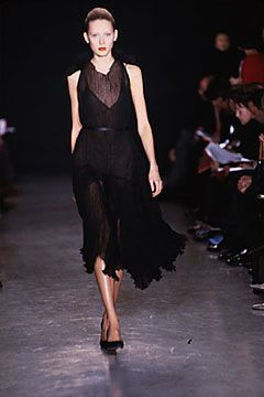 Donna Karan New York fashion show for Autumn/Winter 2000
