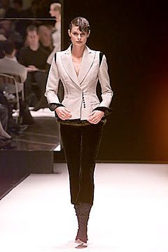 Gianfranco Ferré fashion show for Autumn/Winter 2000