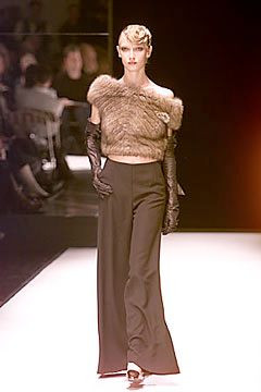 Gianfranco Ferré fashion show for Autumn/Winter 2000