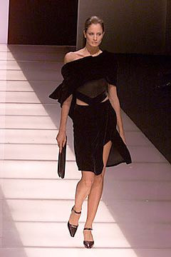 Giorgio Armani fashion show for Autumn/Winter 2000