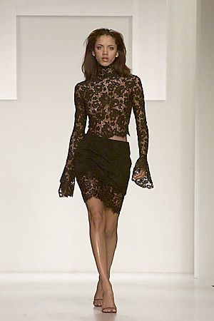 Halston fashion show for Autumn/Winter 2000