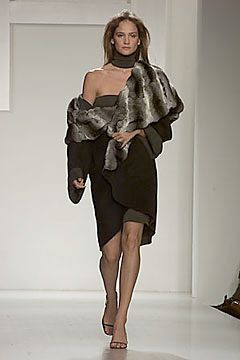 Halston fashion show for Autumn/Winter 2000