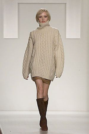 Halston fashion show for Autumn/Winter 2000