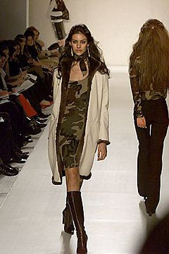 Nicole Miller fashion show for Autumn/Winter 2000