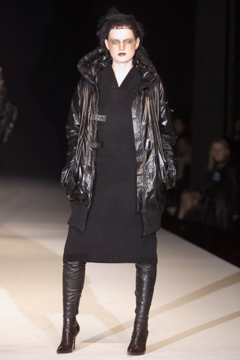 Olivier Theyskens fashion show for Autumn/Winter 2000