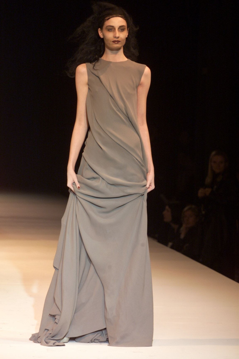 Olivier Theyskens fashion show for Autumn/Winter 2000