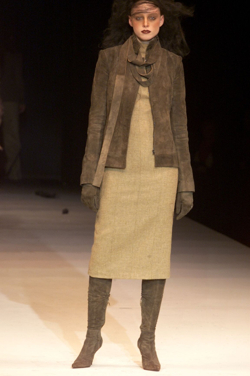 Olivier Theyskens fashion show for Autumn/Winter 2000