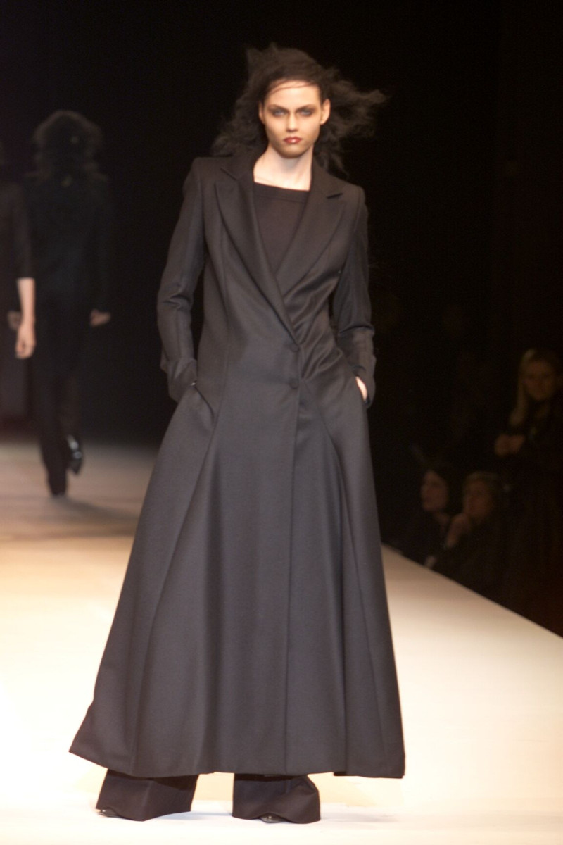 Olivier Theyskens fashion show for Autumn/Winter 2000