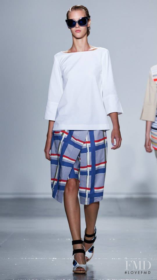 Elena Bartels featured in  the SUNO fashion show for Spring/Summer 2015