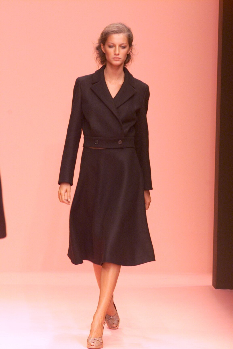 Prada fashion show for Autumn/Winter 2000