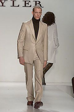Richard Tyler fashion show for Autumn/Winter 2000